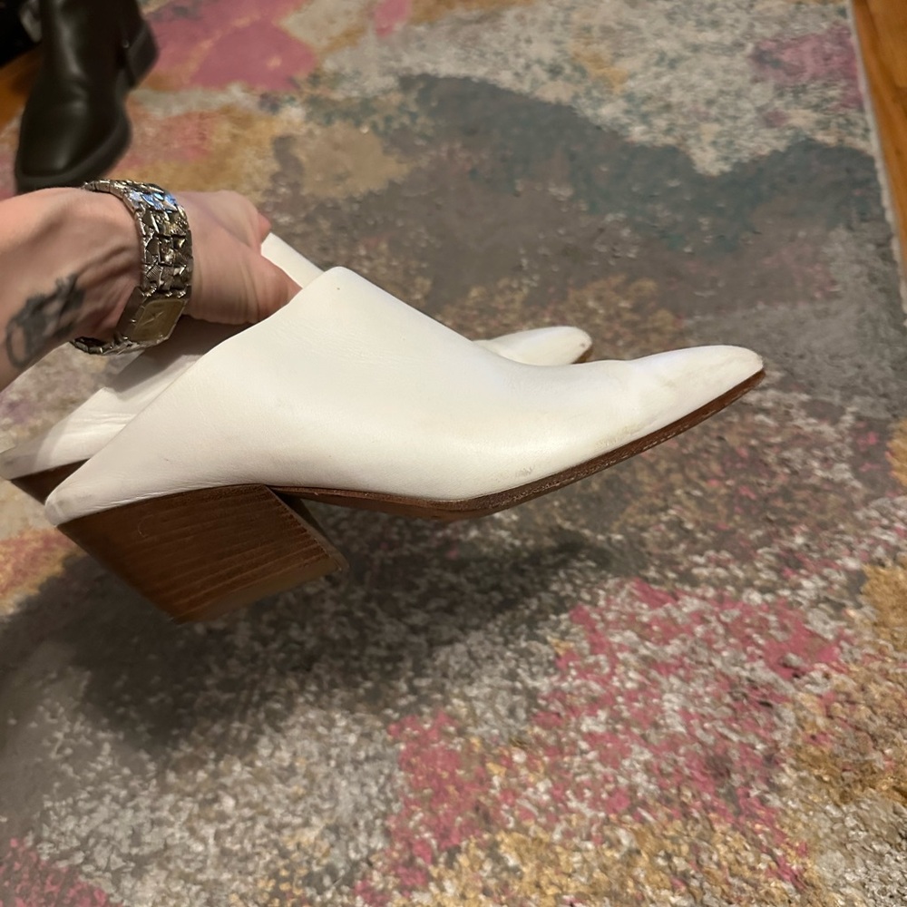 White leather Vince mules